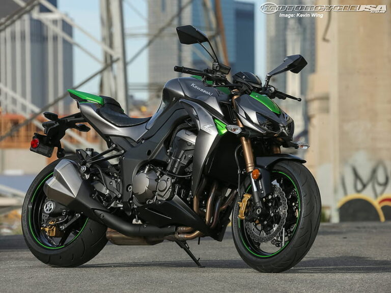 KAWASAKI-Z1000-sugomi-2022-BOlaGG