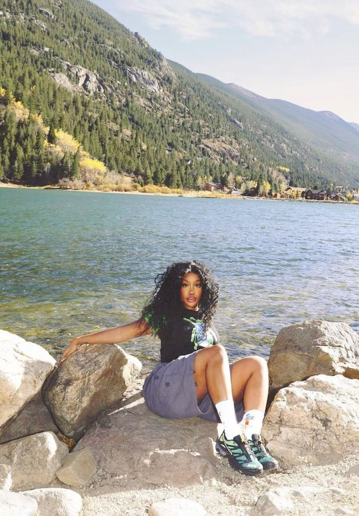 Sza for Lana