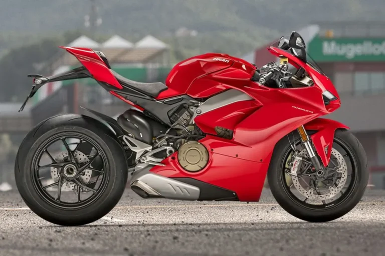 Ducati Panigale V4 BolaGG