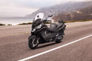 sym-maxsym-400i-slant-front-view-full-image-511194
